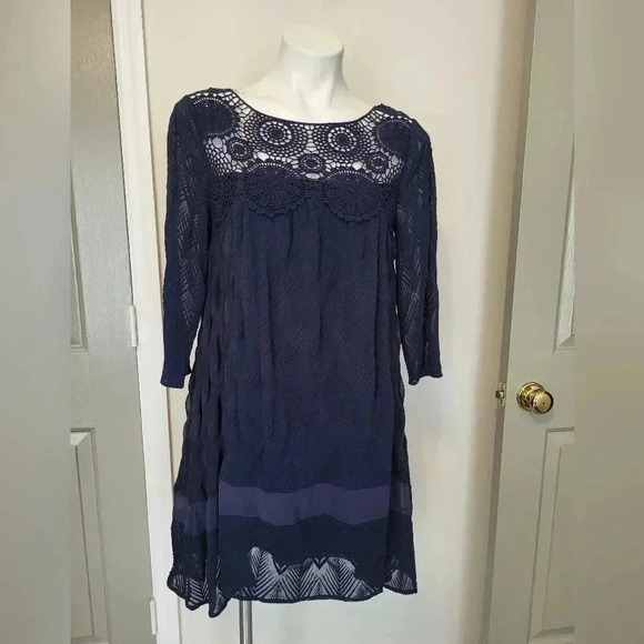 Holding Horses Anthropologie Augusta Navy Crochet Embroidered Tunic Dress(S) - Picture 2 of 13